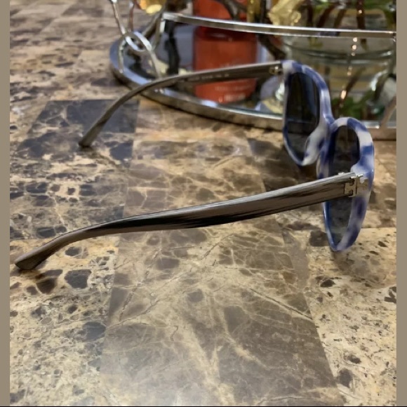 COPY - Tory Burch Women's Sunglasses - Picture 5 of 8